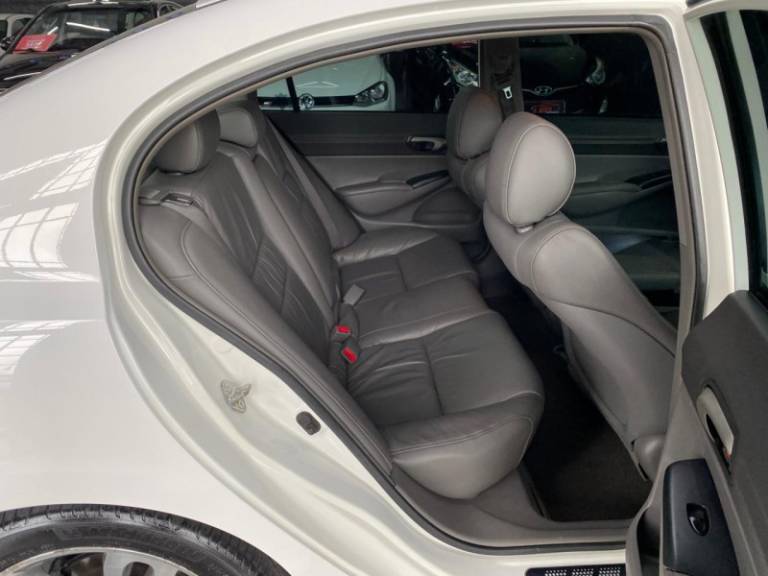 HONDA - CIVIC - 2010/2010 - Branca - R$ 53.900,00
