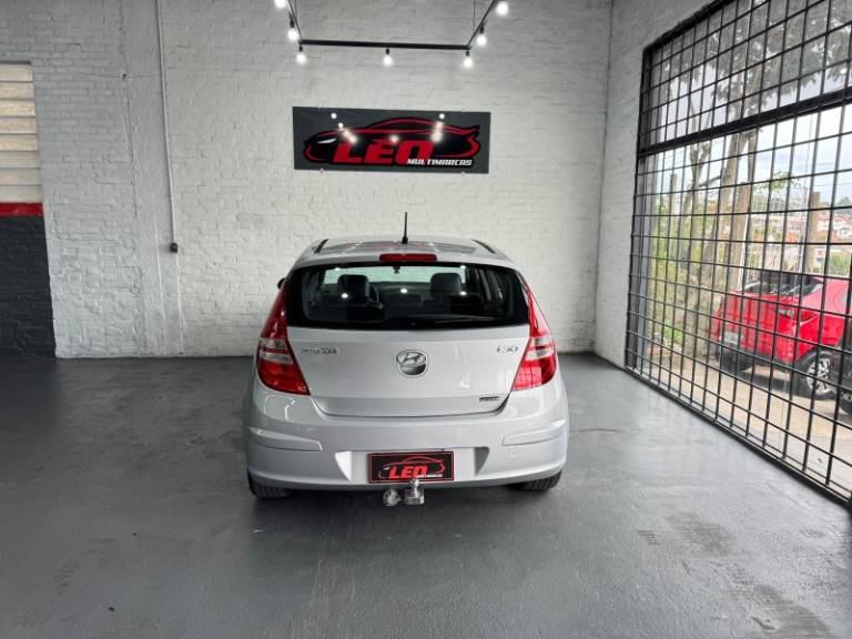 HYUNDAI - I30 - 2009/2010 - Prata - R$ 42.900,00