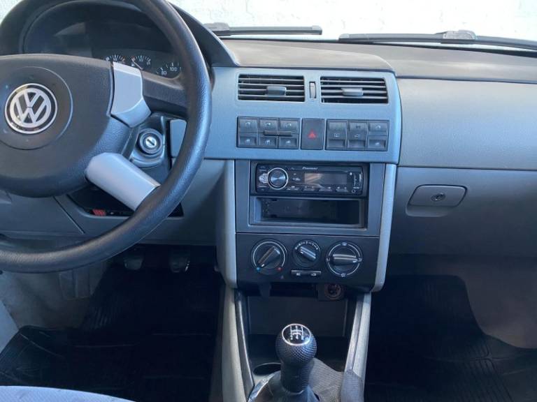 VOLKSWAGEN - PARATI - 2000/2001 - Prata - R$ 24.900,00