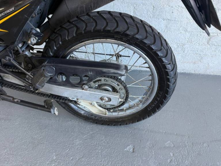 HONDA - NXR 150 - 2011/2012 - Preta - R$ 13.900,00