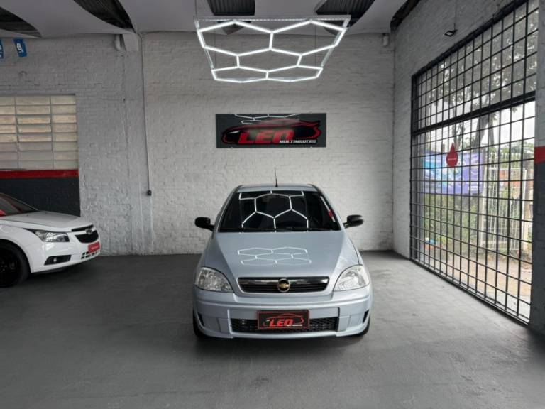 CHEVROLET - CORSA - 2009/2009 - Prata - R$ 31.900,00