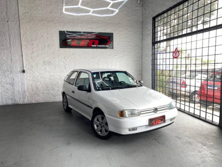 VOLKSWAGEN - GOL - 1995/1996 - Branca - R$ 18.900,00