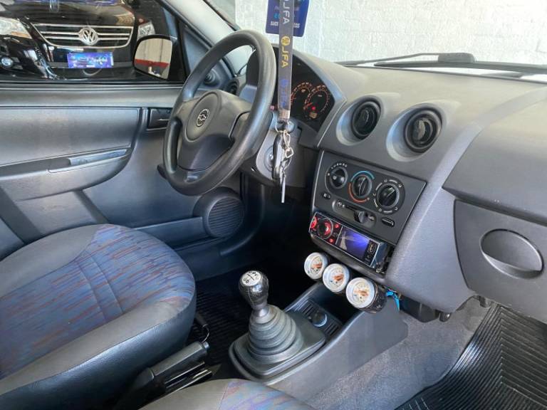CHEVROLET - CELTA - 2010/2010 - Prata - R$ 25.900,00
