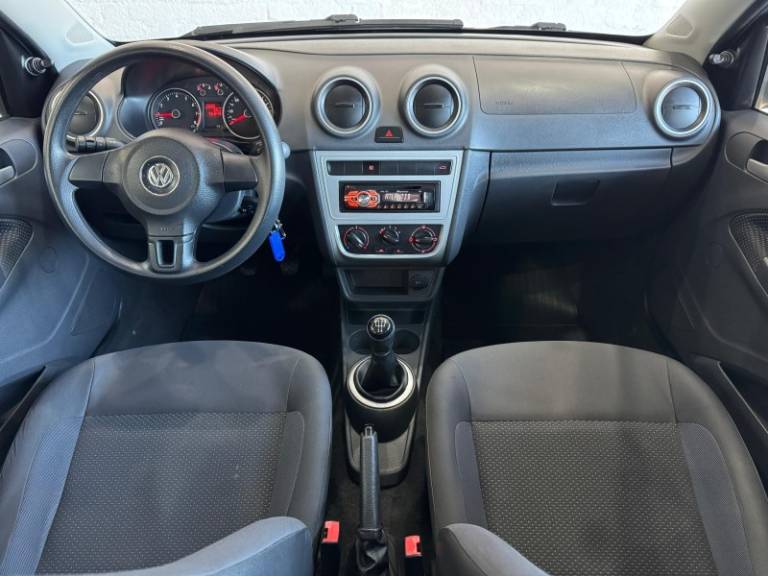 VOLKSWAGEN - VOYAGE - 2014/2015 - Azul - R$ 42.900,00