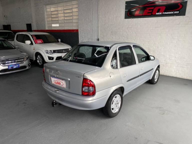 CHEVROLET - CORSA - 2004/2004 - Prata - R$ 19.900,00