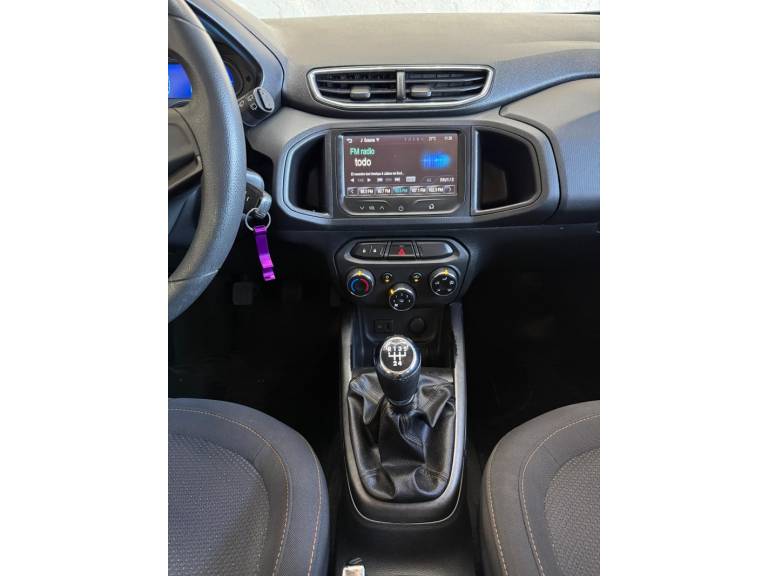 CHEVROLET - ONIX - 2013/2013 - Prata - R$ 48.900,00