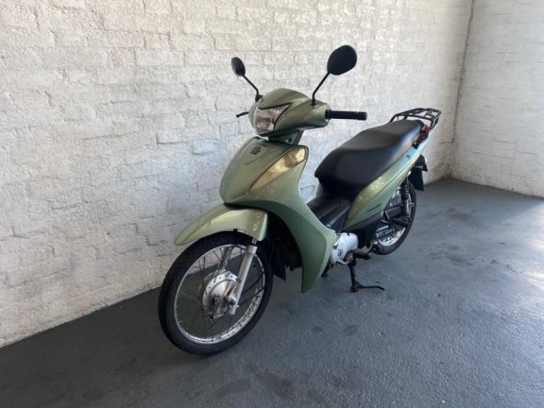 HONDA - BIZ 125 - 2011/2012 - Verde - R$ 10.000,00