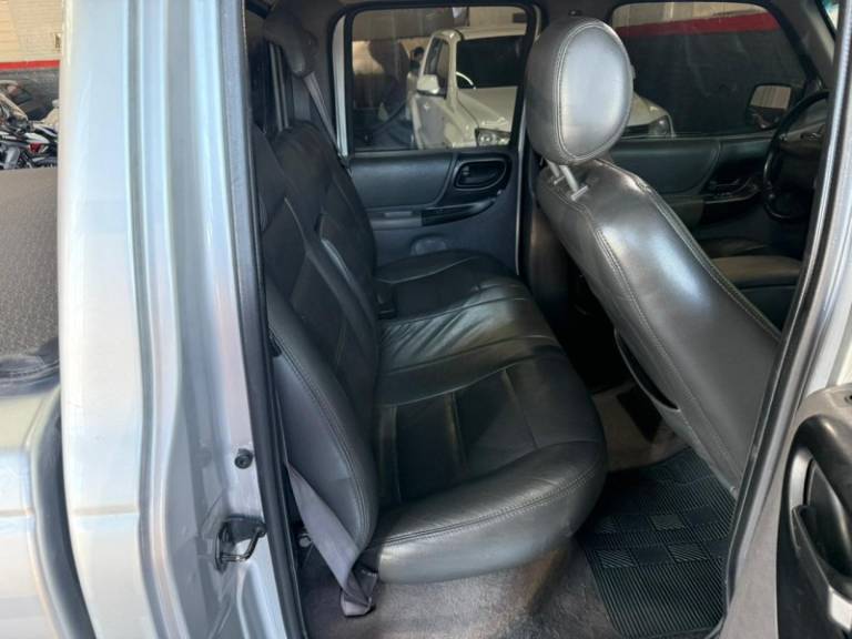 FORD - RANGER - 2009/2009 - Prata - R$ 59.900,00