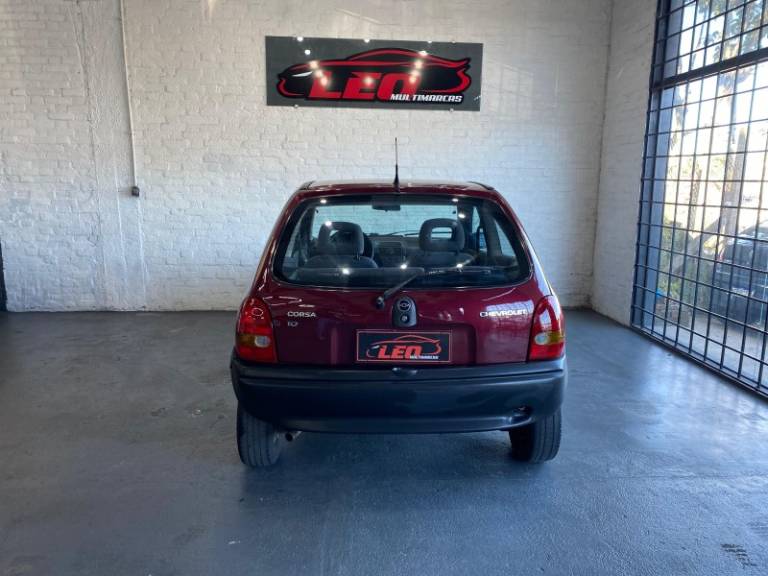 CHEVROLET - CORSA - 1995/1996 - Vermelha - R$ 13.900,00