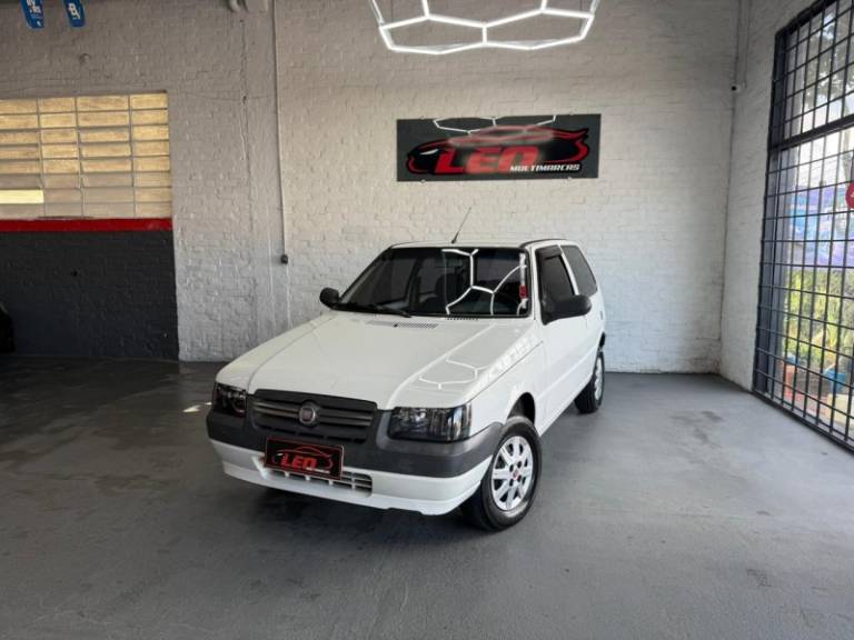 FIAT - UNO - 2012/2013 - Branca - R$ 20.900,00
