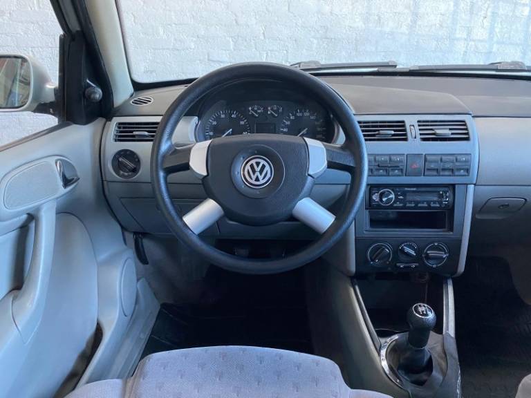 VOLKSWAGEN - PARATI - 2000/2001 - Prata - R$ 24.900,00