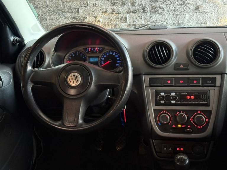 VOLKSWAGEN - VOYAGE - 2009/2009 - Cinza - R$ 25.900,00