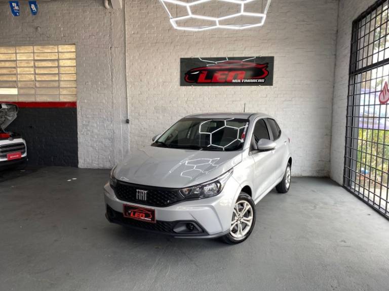 FIAT - ARGO - 2022/2023 - Prata - R$ 64.900,00