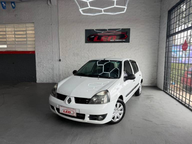 RENAULT - CLIO - 2012/2012 - Branca - R$ 20.900,00