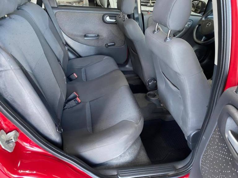 CHEVROLET - CORSA - 2009/2010 - Vermelha - R$ 30.900,00