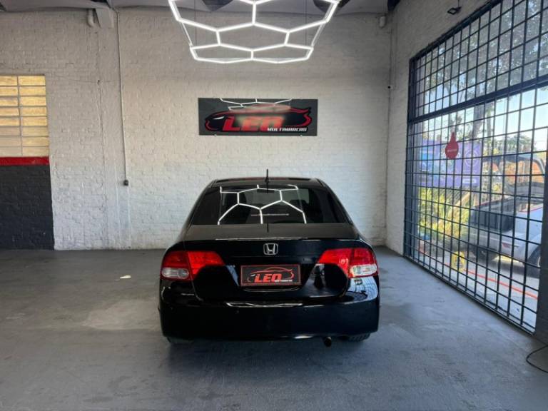 HONDA - CIVIC - 2008/2008 - Preta - R$ 46.900,00