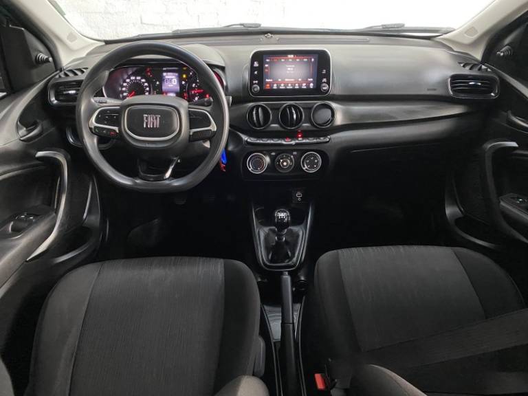 FIAT - ARGO - 2022/2023 - Prata - R$ 64.900,00