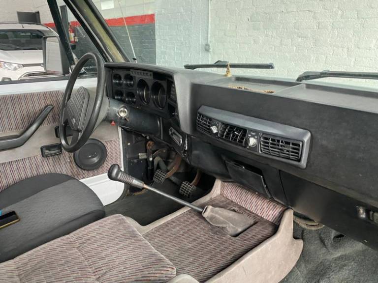 CHEVROLET - D20 - 1990/1990 - Branca - R$ 66.900,00