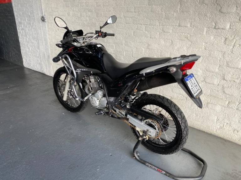 HONDA - XRE 300 - 2010/2010 - Preta - R$ 14.900,00