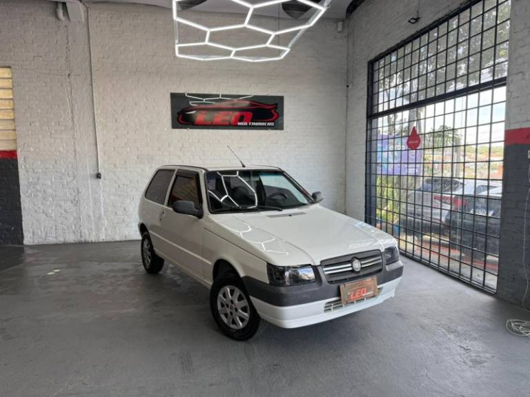 FIAT - UNO - 2012/2013 - Branca - R$ 20.900,00