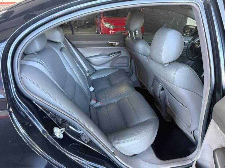 HONDA - CIVIC - 2008/2008 - Preta - R$ 45.900,00