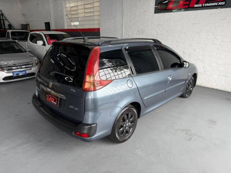 PEUGEOT - 207 - 2008/2009 - Cinza - R$ 18.900,00