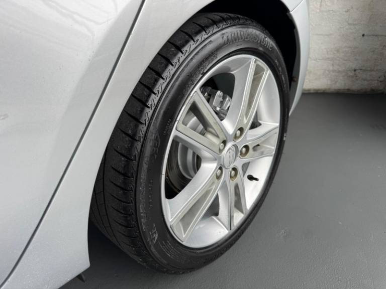 HYUNDAI - I30 - 2009/2010 - Prata - R$ 42.900,00