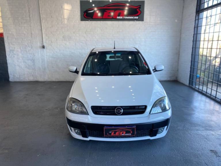 CHEVROLET - CORSA - 2005/2005 - Branca - R$ 26.900,00