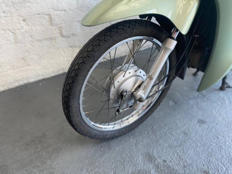 HONDA - BIZ 125 - 2011/2012 - Verde - R$ 10.000,00