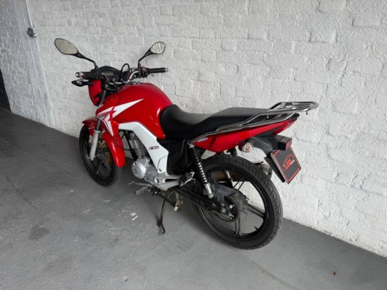 HONDA - CG 150 - 2015/2015 - Vermelha - R$ 13.900,00