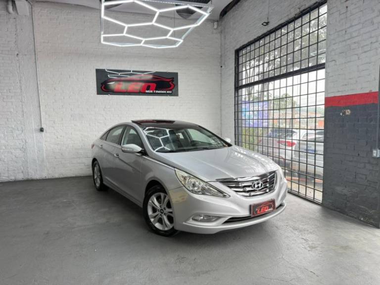 HYUNDAI - SONATA - 2011/2012 - Prata - R$ 74.900,00