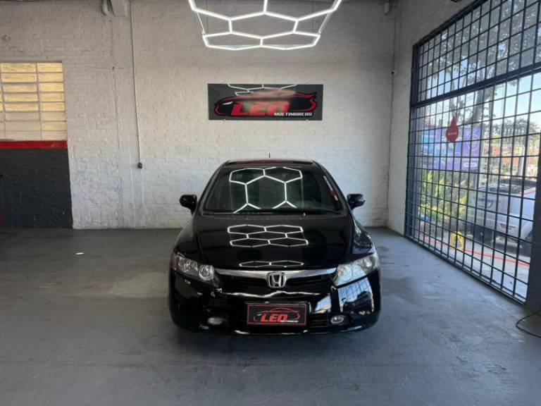 HONDA - CIVIC - 2008/2008 - Preta - R$ 45.900,00