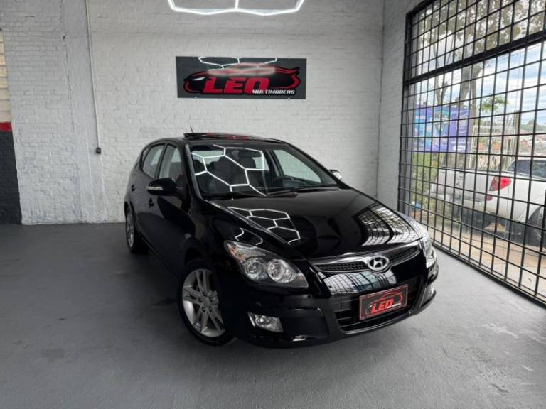 HYUNDAI - I30 - 2011/2012 - Preta - R$ 50.900,00
