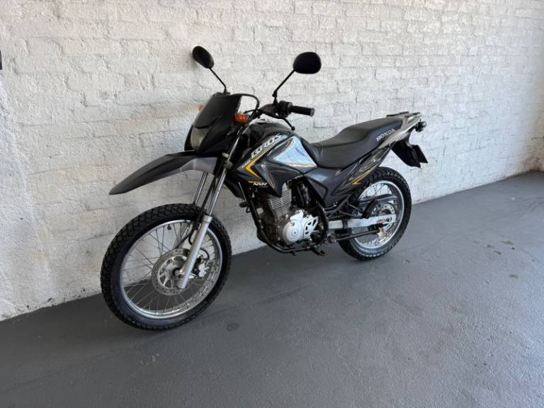 HONDA - NXR 150 - 2011/2012 - Preta - R$ 13.900,00