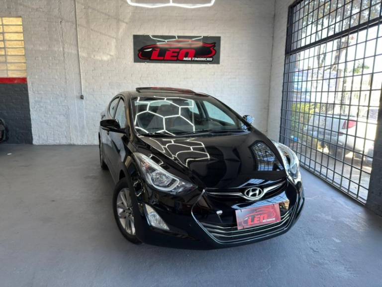 HYUNDAI - ELANTRA - 2013/2014 - Preta - R$ 68.900,00