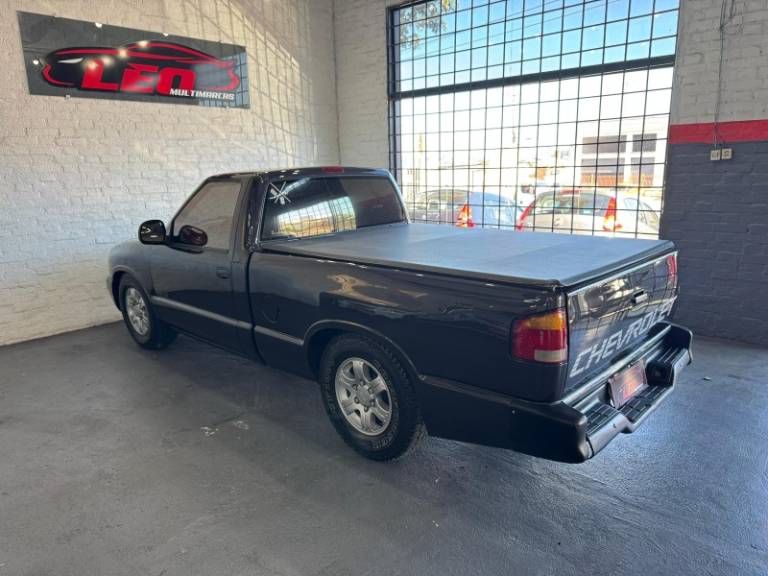 CHEVROLET - S10 - 1996/1997 - Cinza - R$ 24.900,00
