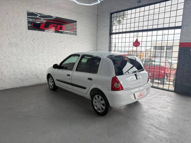 RENAULT - CLIO - 2012/2012 - Branca - R$ 20.900,00