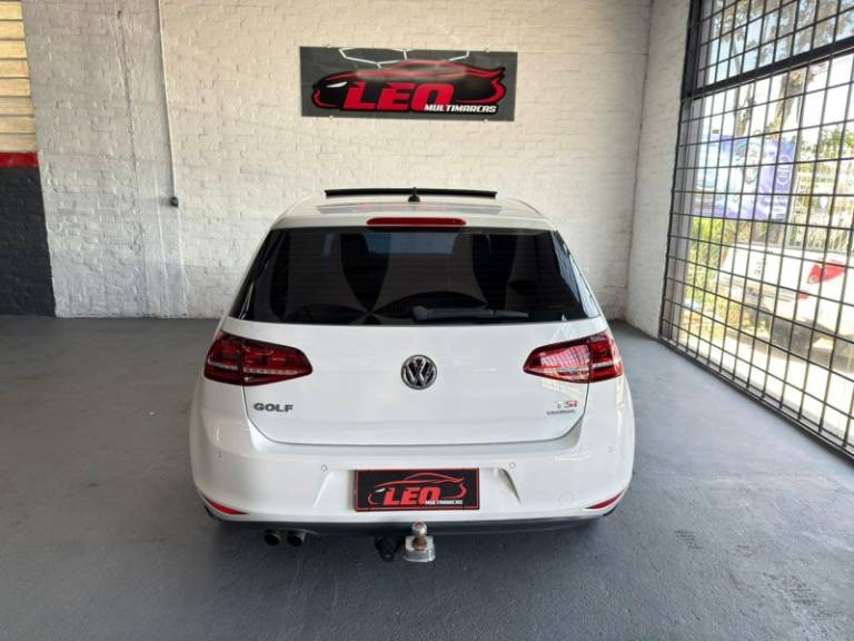 VOLKSWAGEN - GOLF - 2014/2014 - Branca - R$ 82.900,00