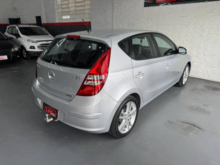 HYUNDAI - I30 - 2009/2010 - Prata - R$ 42.900,00