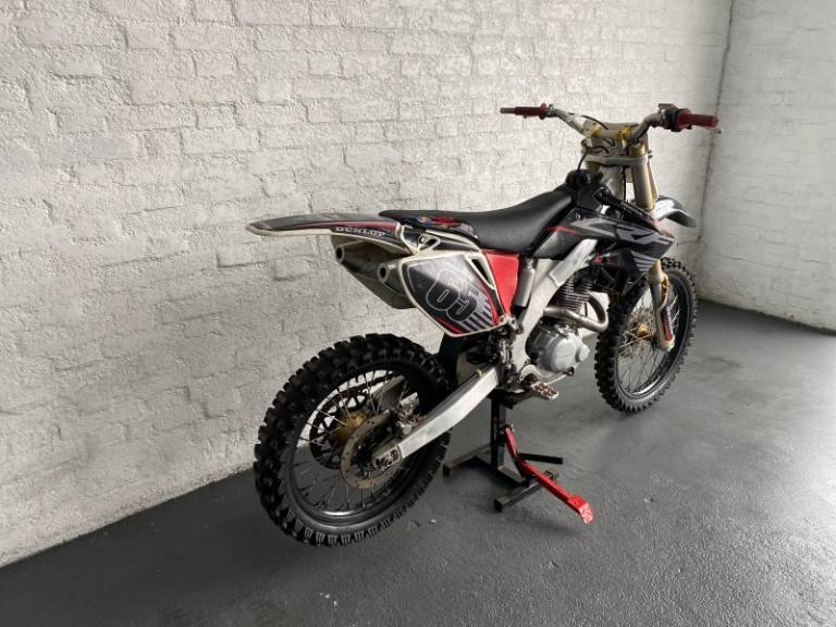 HONDA - CRF 230F - 2010/2010 - Preta - R$ 16.500,00