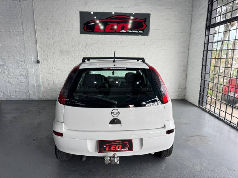 CHEVROLET - CORSA - 2003/2003 - Branca - R$ 22.900,00