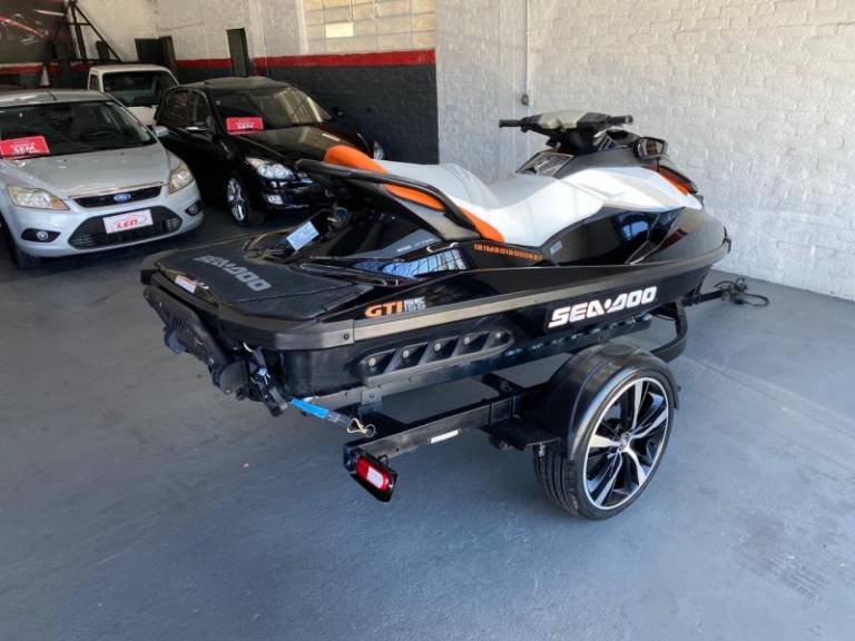 SEADOO - JET SKI - 2012/2012 - Preta - R$ 65.900,00