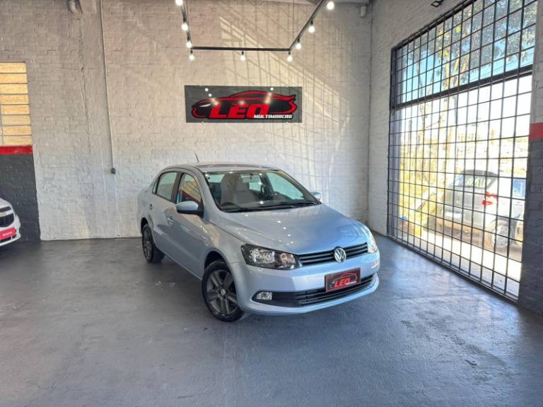 VOLKSWAGEN - VOYAGE - 2014/2015 - Azul - R$ 42.900,00