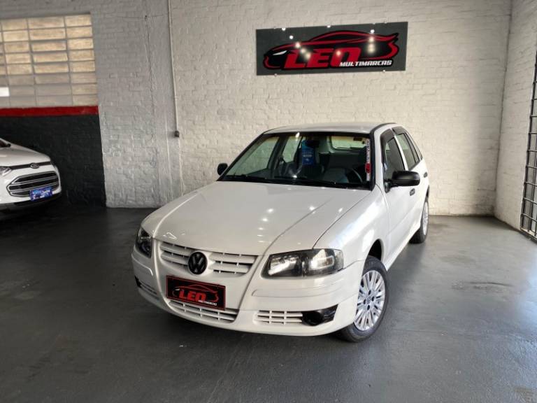 VOLKSWAGEN - GOL - 2005/2006 - Branca - R$ 14.900,00
