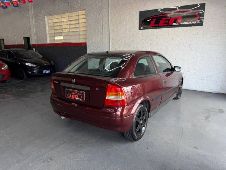 CHEVROLET - ASTRA - 1999/1999 - Vermelha - R$ 17.900,00