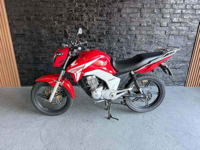HONDA - CG 150 - 2015/2015 - Vermelha - R$ 11.900,00