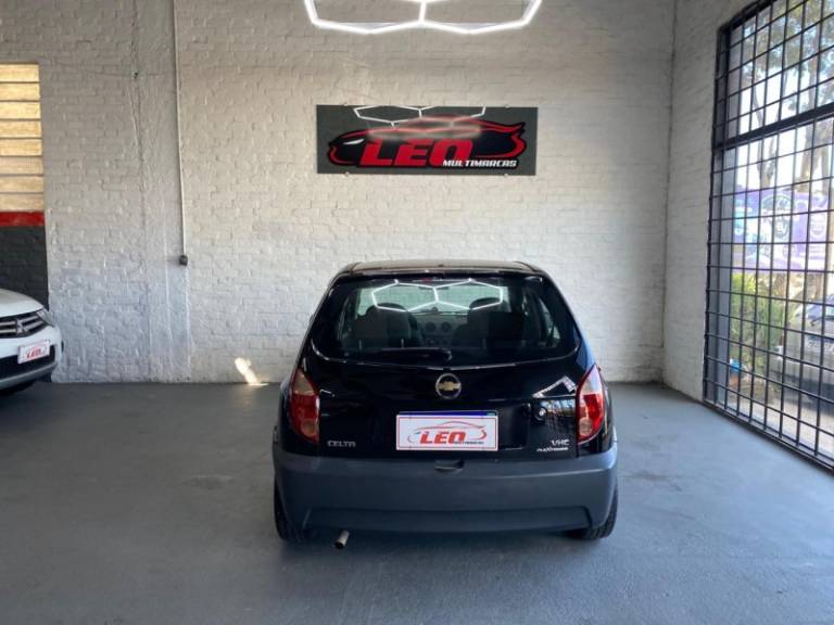 CHEVROLET - CELTA - 2008/2009 - Preta - R$ 24.900,00