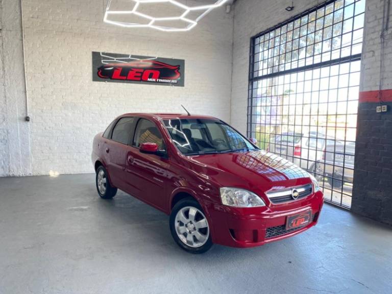 CHEVROLET - CORSA - 2009/2010 - Vermelha - R$ 30.900,00