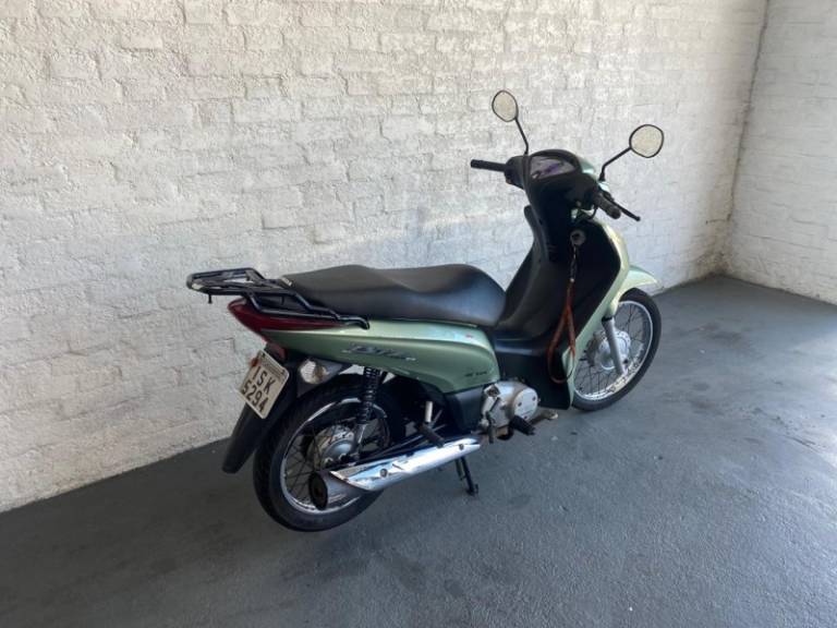 HONDA - BIZ 125 - 2011/2012 - Verde - R$ 10.000,00