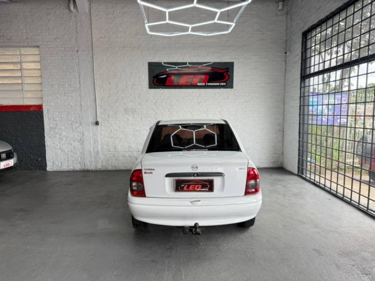 CHEVROLET - CORSA - 2000/2000 - Branca - R$ 14.900,00